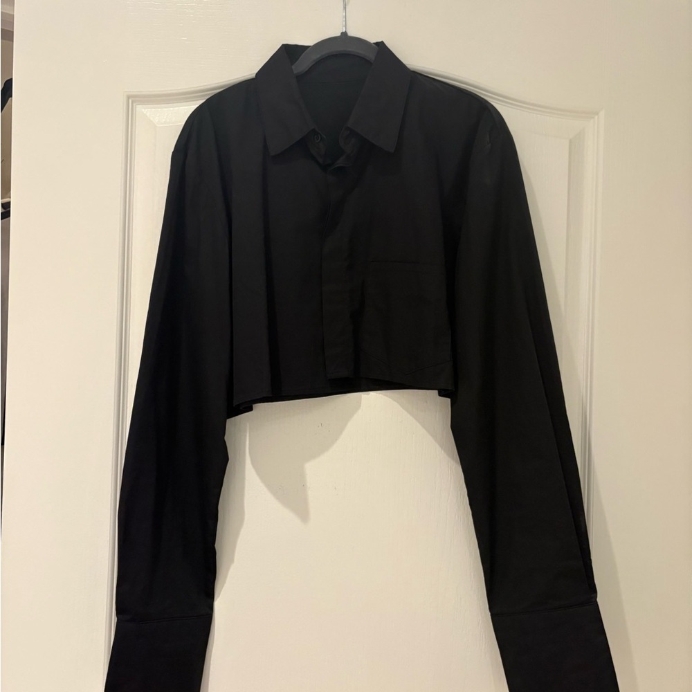 Black Cropped Button-Up Shirt - Women Tops